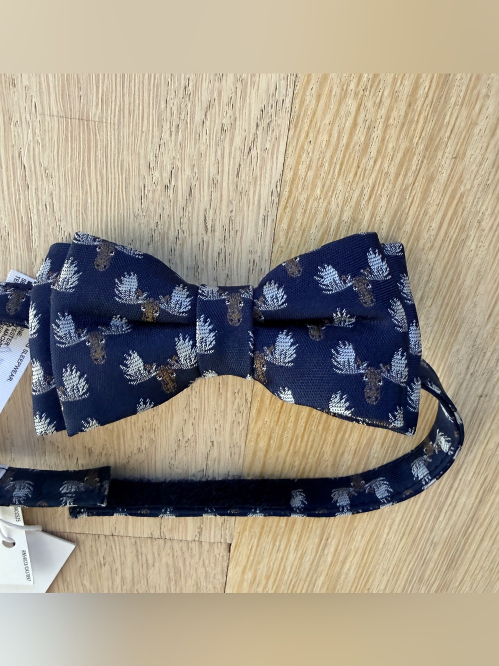 Janie and Jack Navy Bow Tie with Moose pattern - Boys size 2-5 years - NWT